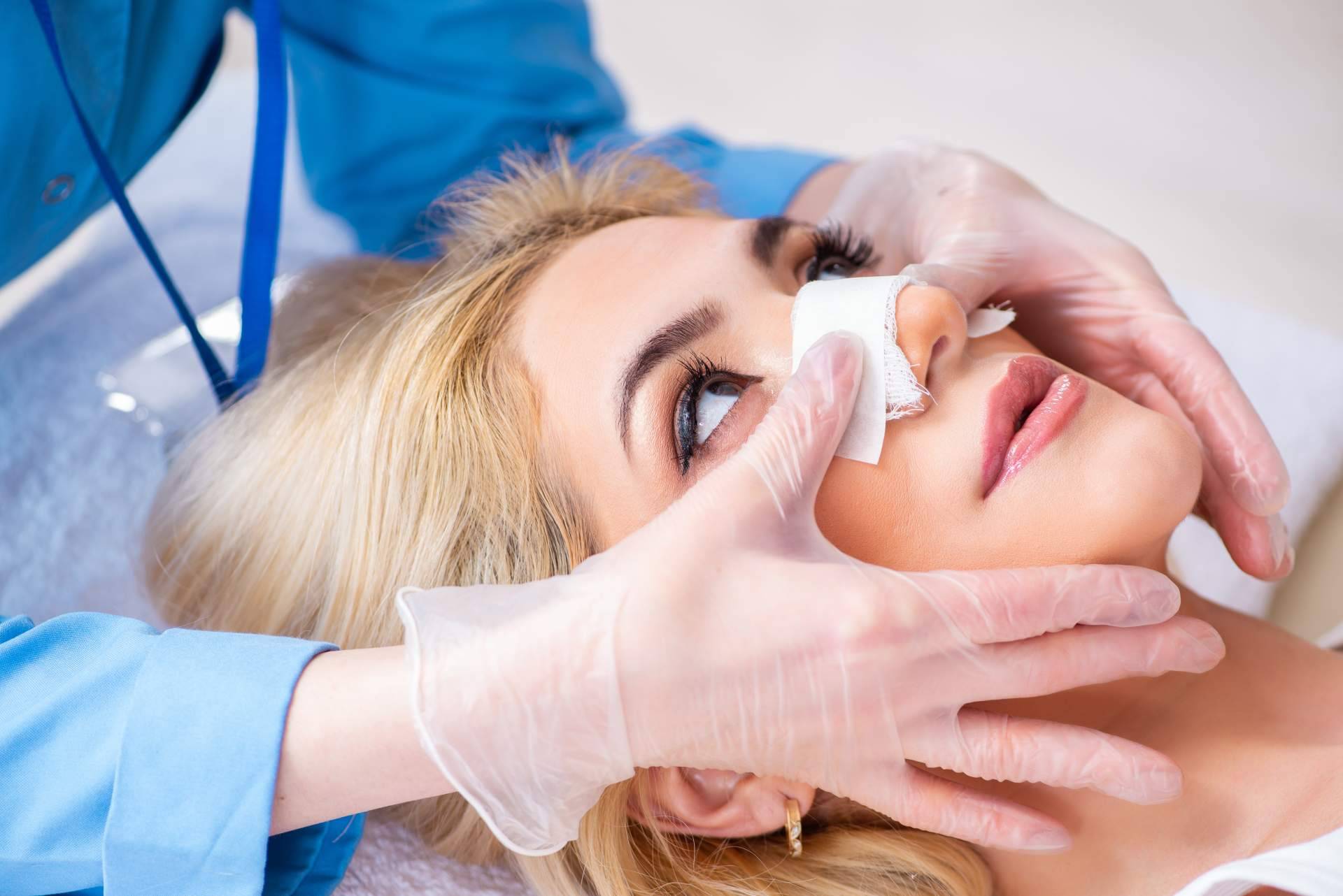 ¿Qué se debe saber sobre la rinoplastia?, por Clínica Calvo de Mora