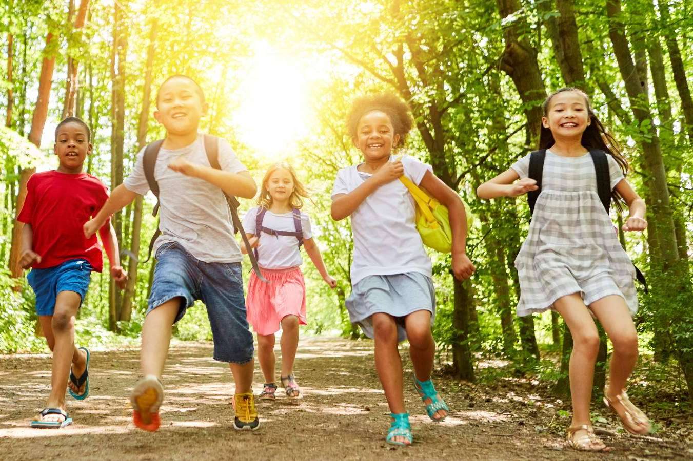 Conocer gente y crear nuevas amistades con los campamentos multiaventura de Aventurarte