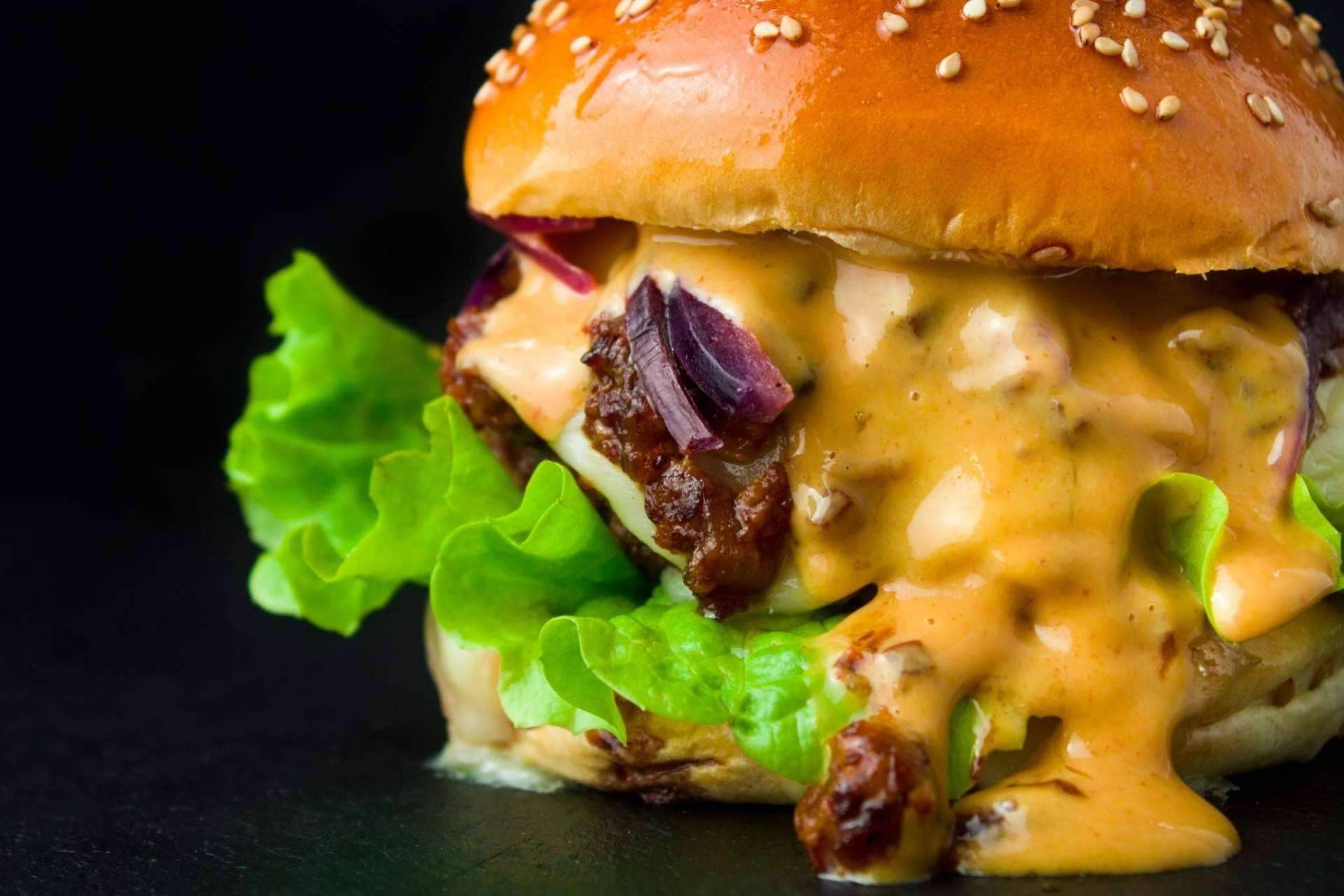 A Toda Mesa habla sobre su iniciativa de hamburguesas solidarias
