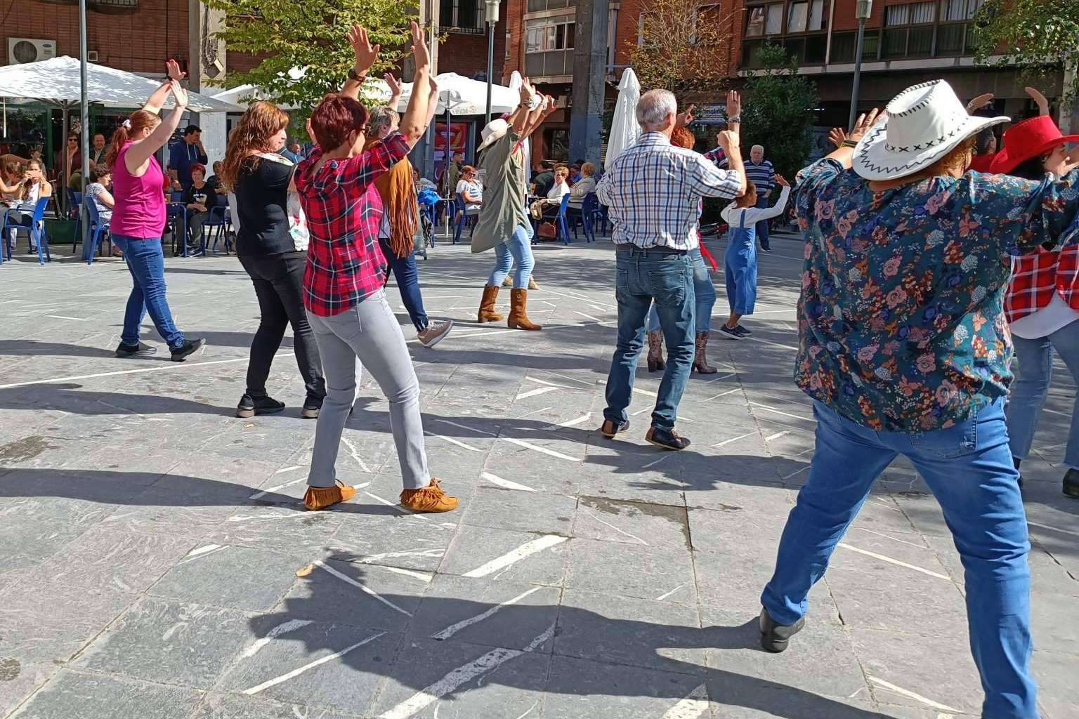 Asociación de Bailes de Salón Dance GM y los grados de evolución deportiva Line Dance