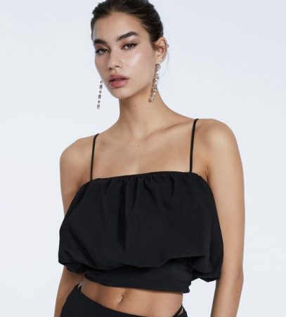screenshot www.stradivarius.com 2022.11.17 19 00 55 Merca2.es