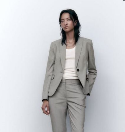 screenshot www.zara .com 2022.11.16 18 43 59 Merca2.es