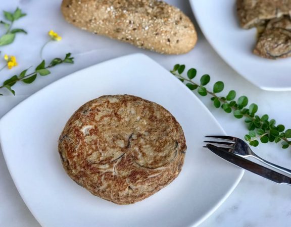 tortilla de berenjena version 1652873801 Merca2.es