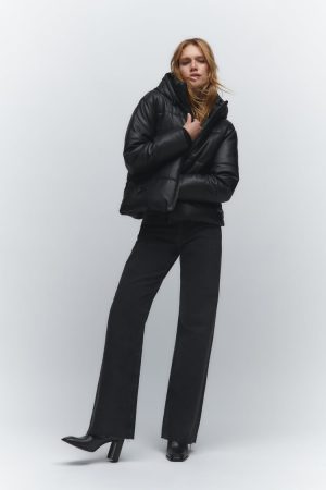 Zara: el abrigo con un 37% de descuento que parece de marca 8 Merca2.es zara 5 Merca2.es