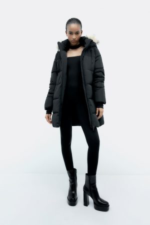 Zara: el abrigo con un 37% de descuento que parece de marca 9 Merca2.es zara 6 Merca2.es