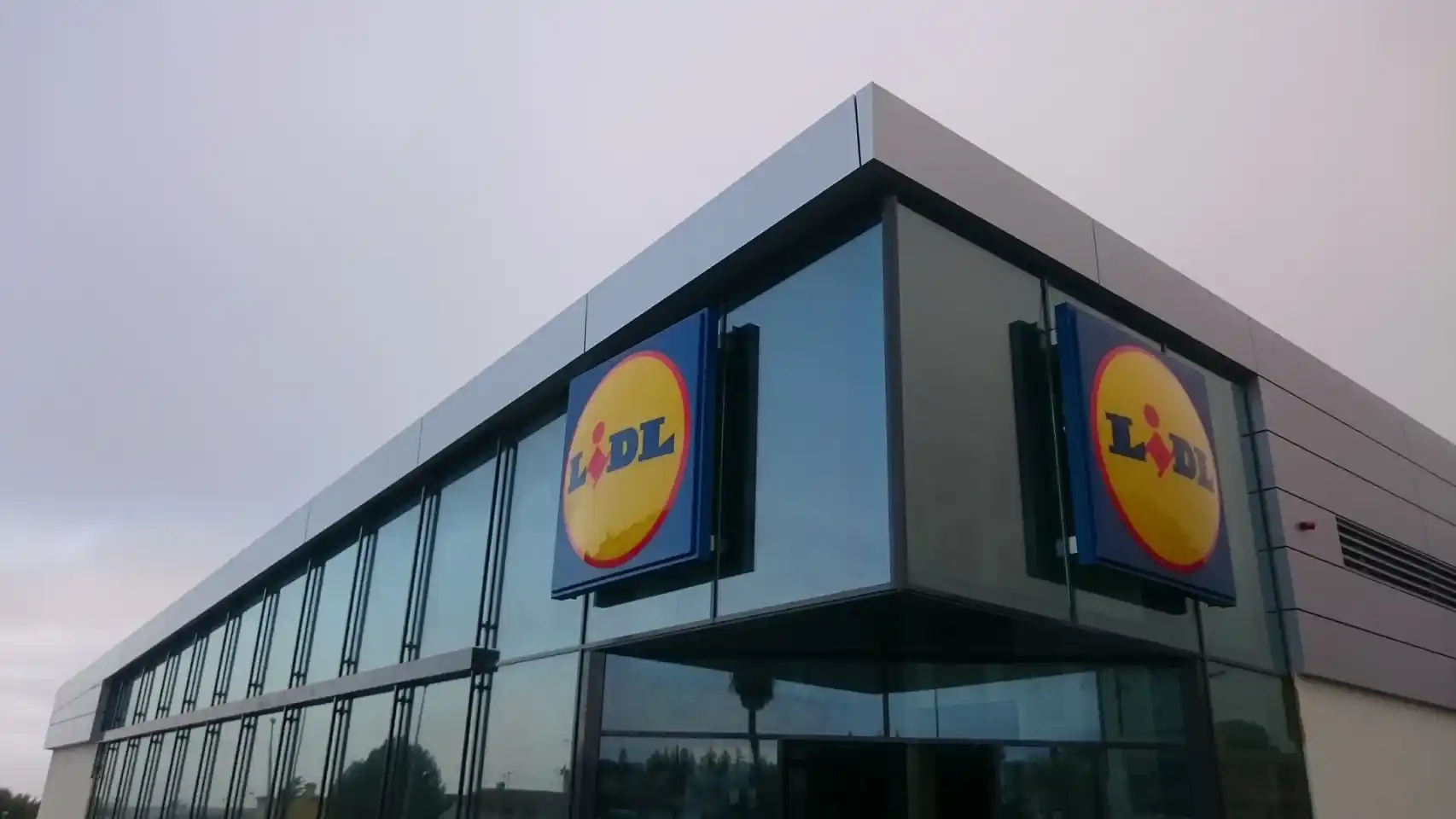 Lidl: el bolso para ir radiante al que no podrás resistirte de Zara por 7,99€