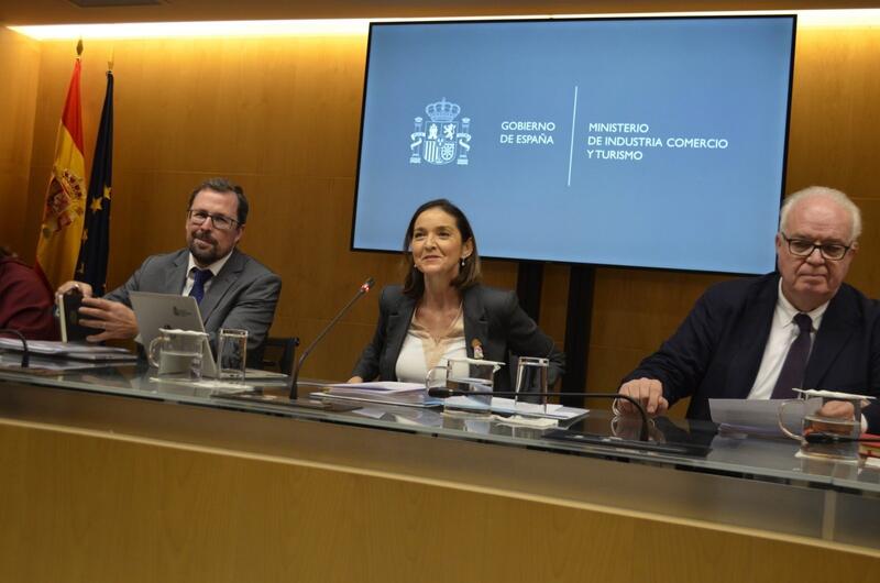 El Gobierno aprobará un nuevo paquete de ayudas directas a las industrias gasintensivas antes de final de año