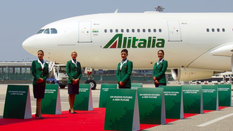 Italia debe recuperar 900 millones de ayudas ilegales de Alitalia y obtiene permiso para ITA
