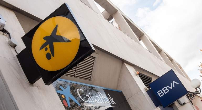 Los motivos que han llevado a CaixaBank a ‘ganarle’ 14.000 millones a BBVA