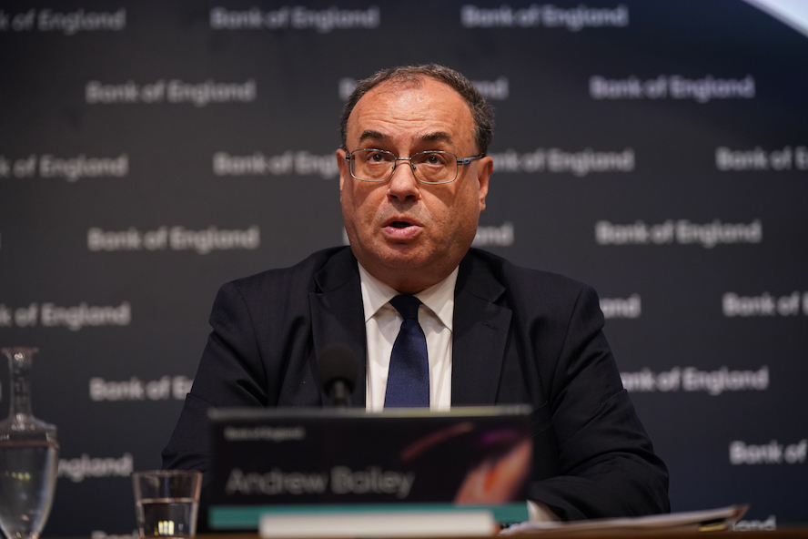El Banco de Inglaterra avisa de la larga recesión