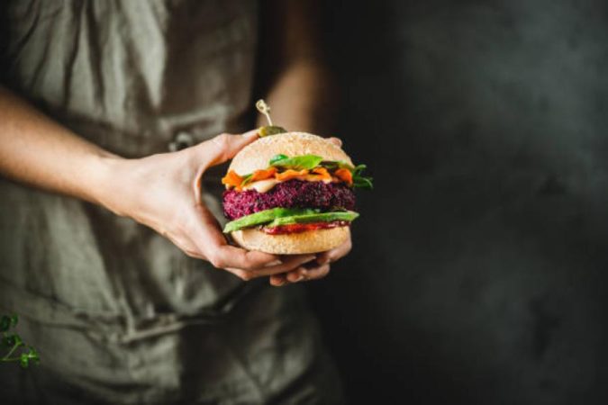 Así puedes hacer en pocos minutos un Whooper en casa igual que el de Burger King