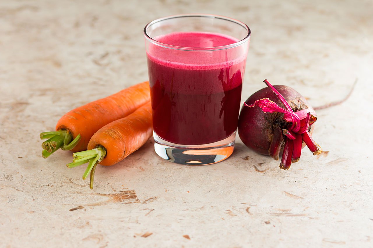 Jugo de remolacha y zanahoria