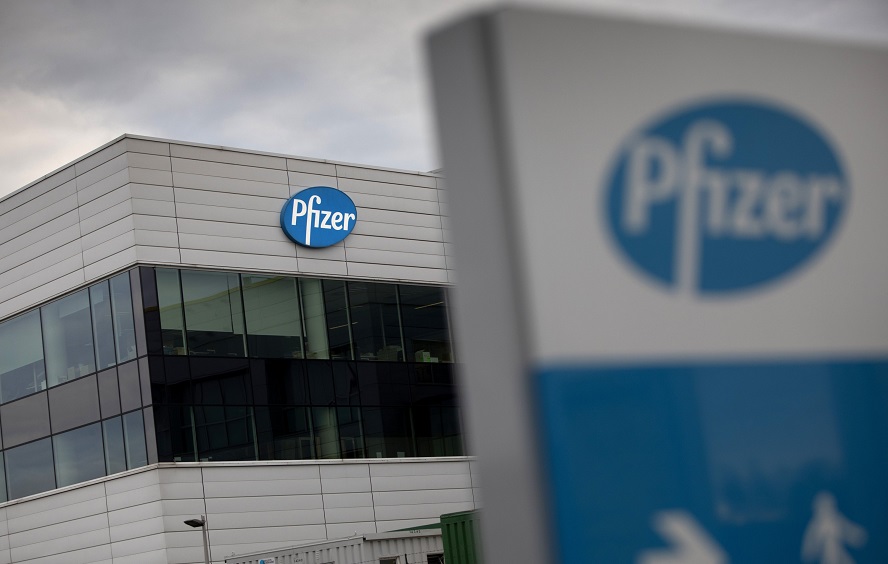 Pfizer con recorrido para pulverizar máximos históricos gracias a la tercera dosis de su vacuna