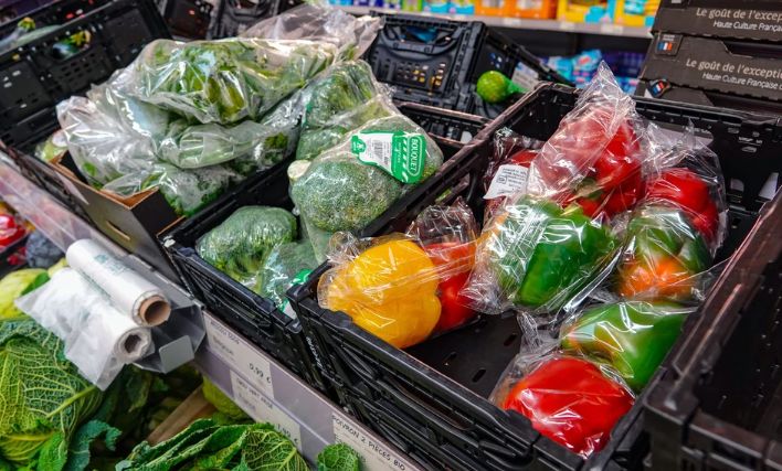 Las razones para aplazar el impuesto al plástico 