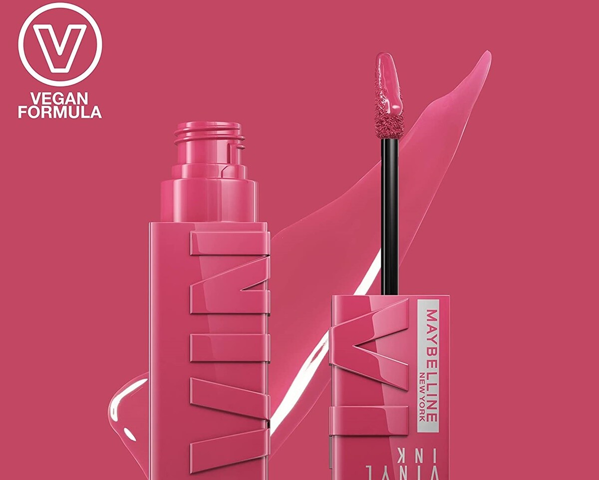 Maybelline: el pintalabios «vinilo» de menos de 10 euros en Amazon que te durará toda la noche