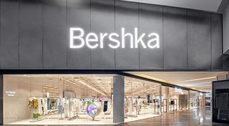 Las americanas de Bershka para Navidad y que puedes llevar a la oficina