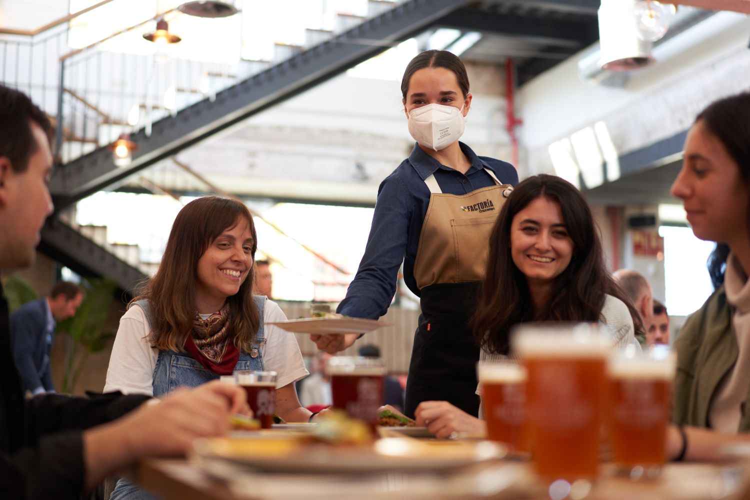 La Navidad llega a Factoría Cruzcampo a través de sus menús más solidarios