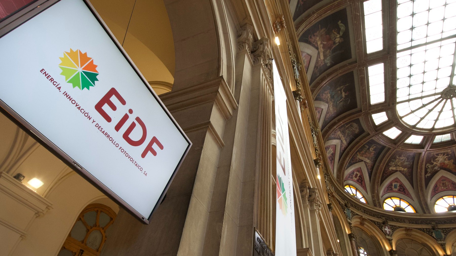 EiDF supera expectativas, crea un nuevo oligopolio y dispara en Bolsa