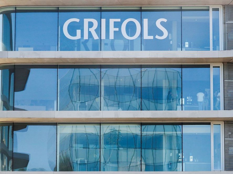 Grifols no ve fondo a la tendencia bajista, que ya sitúa sus acciones en niveles de 2014