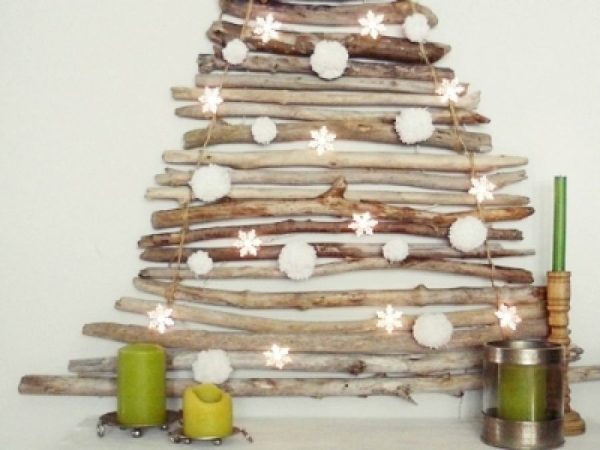 Las mejores ideas para decorar tu casa por Navidad sin gastarte un dineral 1 Merca2.es Un árbol de Navidad alternativo