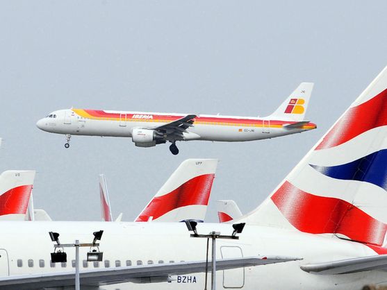 Iberia, filial de IAG, apunta a un año de transición