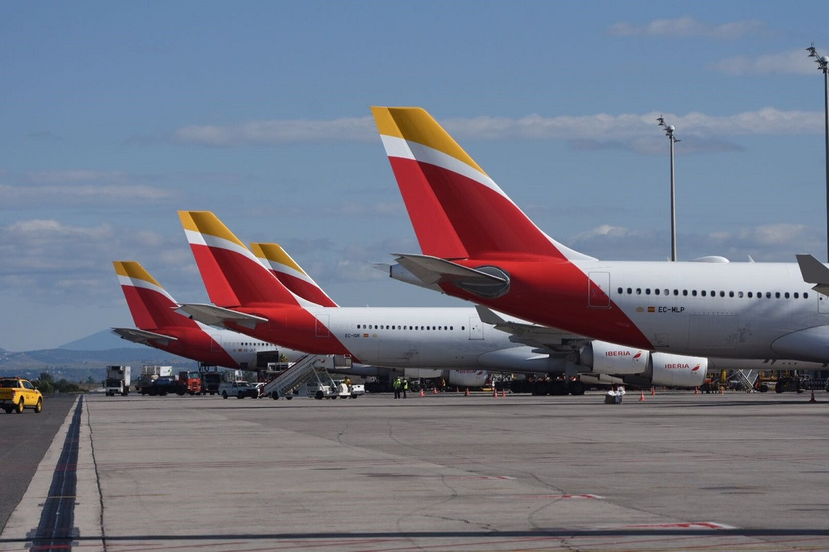 IAG imparable tras recuperar vuelos, camino de máximos anuales