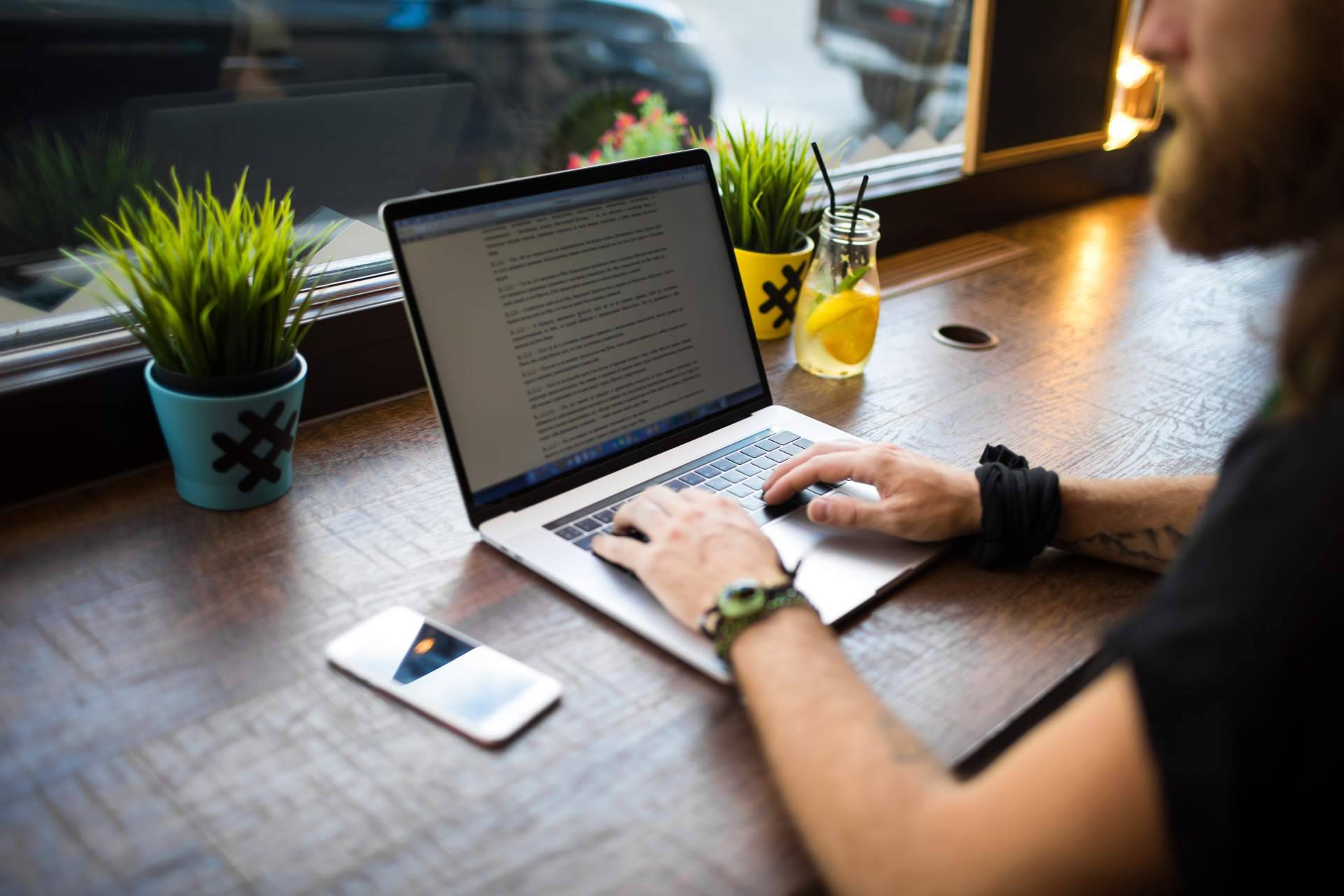 El copywriting es esencial para vender más a través de un embudo de venta, según Ana Raquel Torres