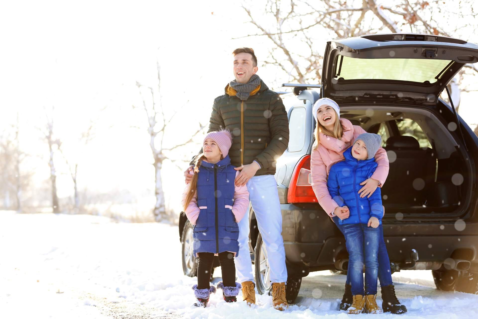 Viajar tranquilo en Navidad con uno de los mejores seguros de coche de Línea Directa