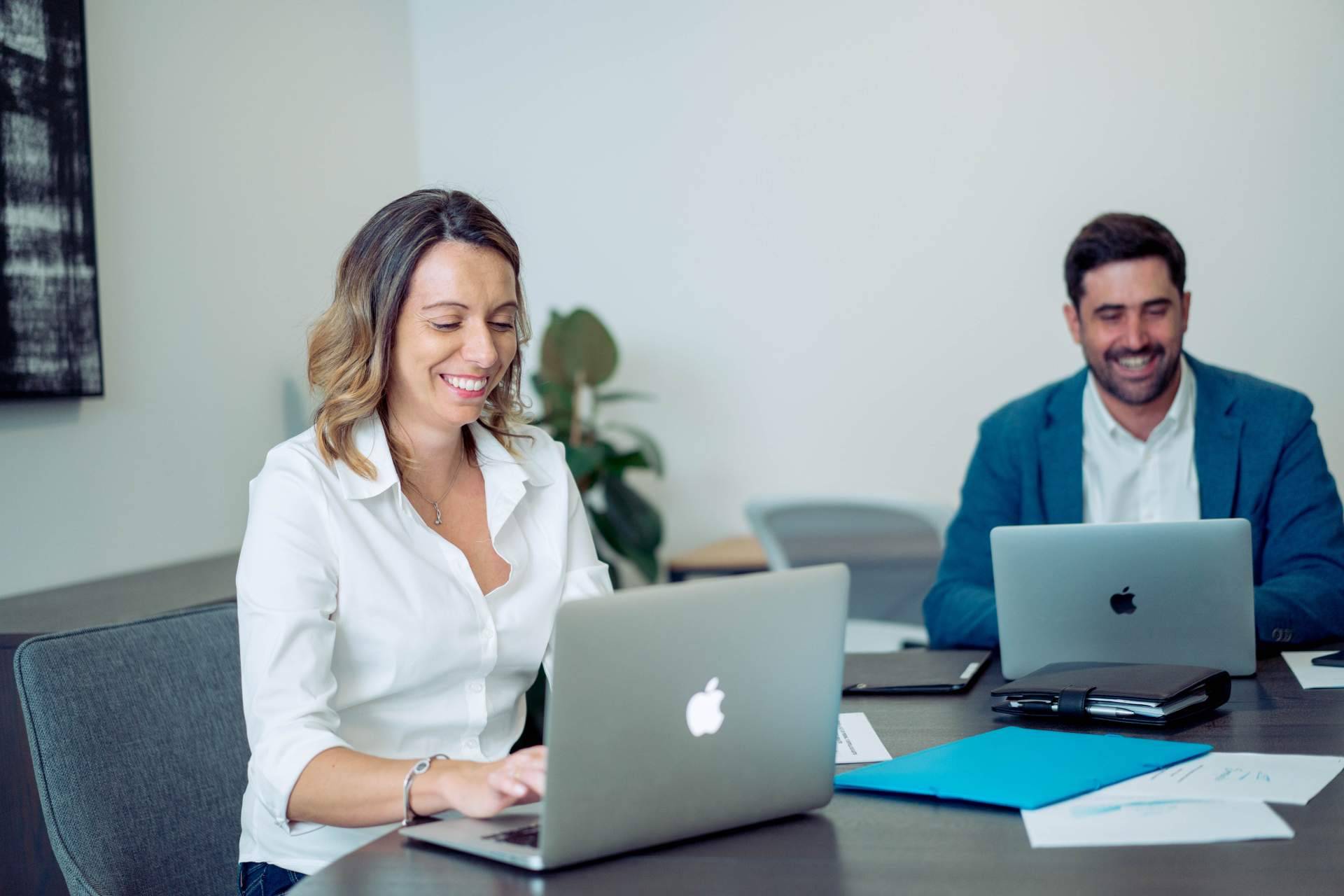 Por qué es importante crear líderes dentro de una empresa, por Smquatro