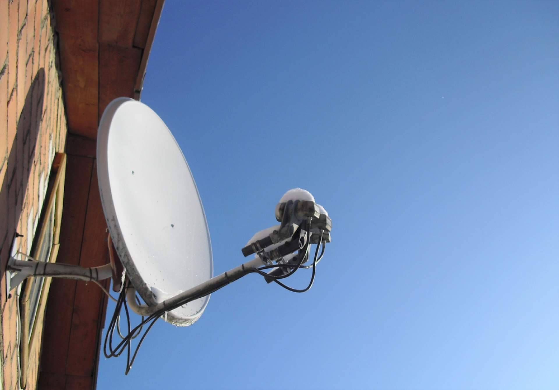 Antenistas Valencia ofrece el servicio completo para la instalación y reparación de antenas TDT