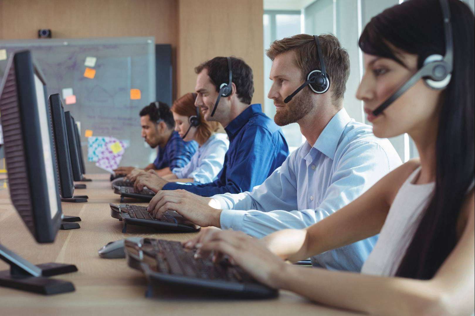 Paneles acústicos perfectos para oficinas, coworkings y call centers