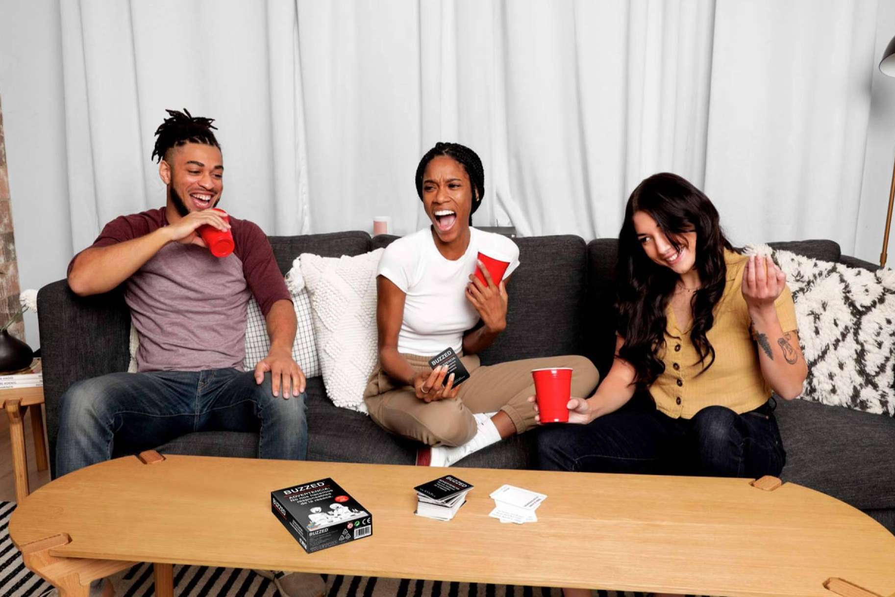 Buzzed, el divertido juego para beber con amigos de Al Loro Games