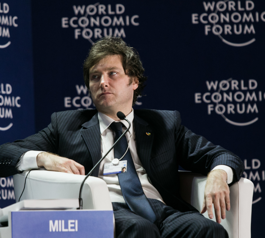 La dolarización de Argentina, la esperanza para Santander, BBVA y Telefónica