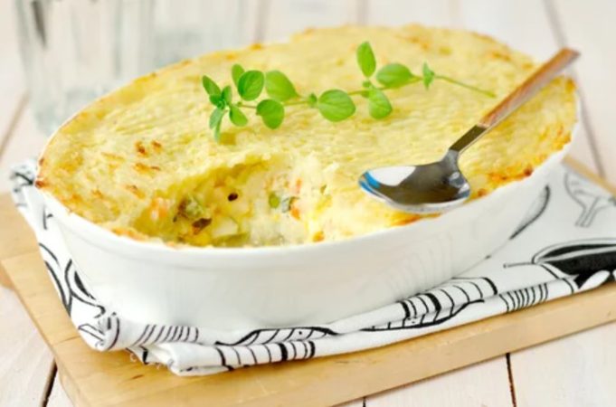 Pastel de verduras y pescado, una de las mejores recetas al horno