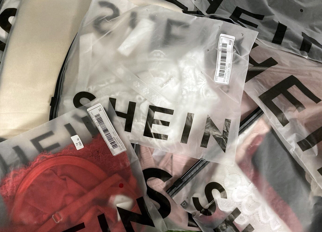 Los clientes de Shein se preparan para una subida de precios por culpa de Francia