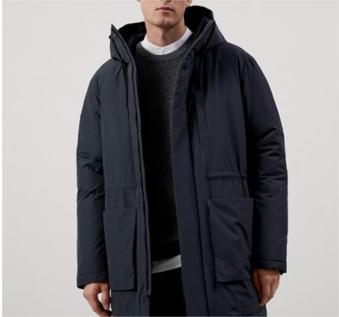 Parka de hombre en color gris oscuro con broche de presión en El Corte Inglés