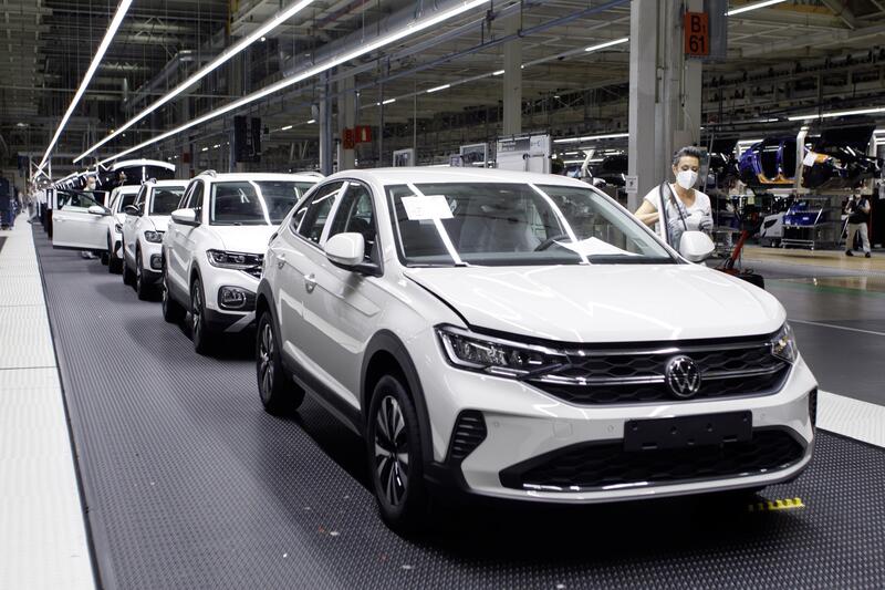 Las ventas de coches en Europa caen un 4,1% en el año, hasta un volumen de 11,28 millones de unidades