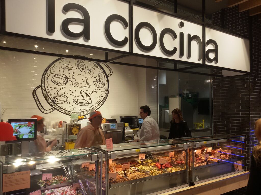 La comida para llevar de Alcampo, Dia y Carrefour gana terreno a los restaurantes tradicionales