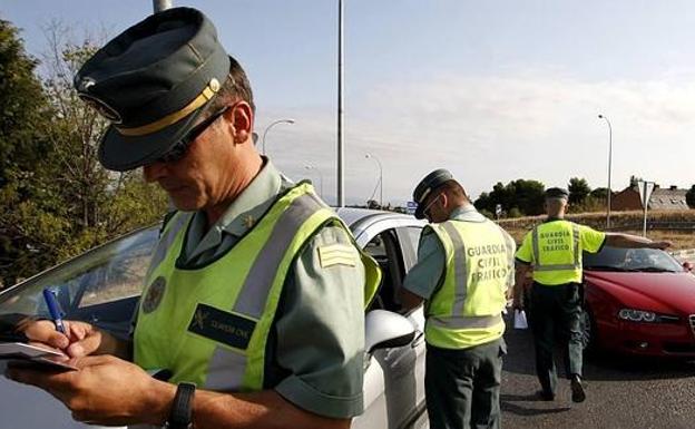 DGT: así es la nueva norma para darte de baja el coche automáticamente en 2023