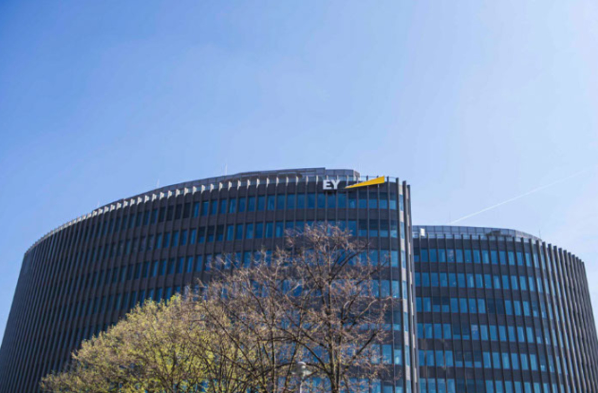 La big four EY afronta una demanda millonaria por Wirecard y despidos