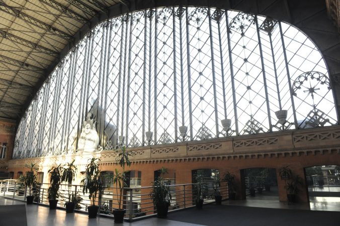 Estacion Madrid Puerta de Atocha Marquesina historica detalle interior FJA7323 Merca2.es