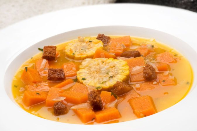 Elaboración de la receta de crema de calabaza