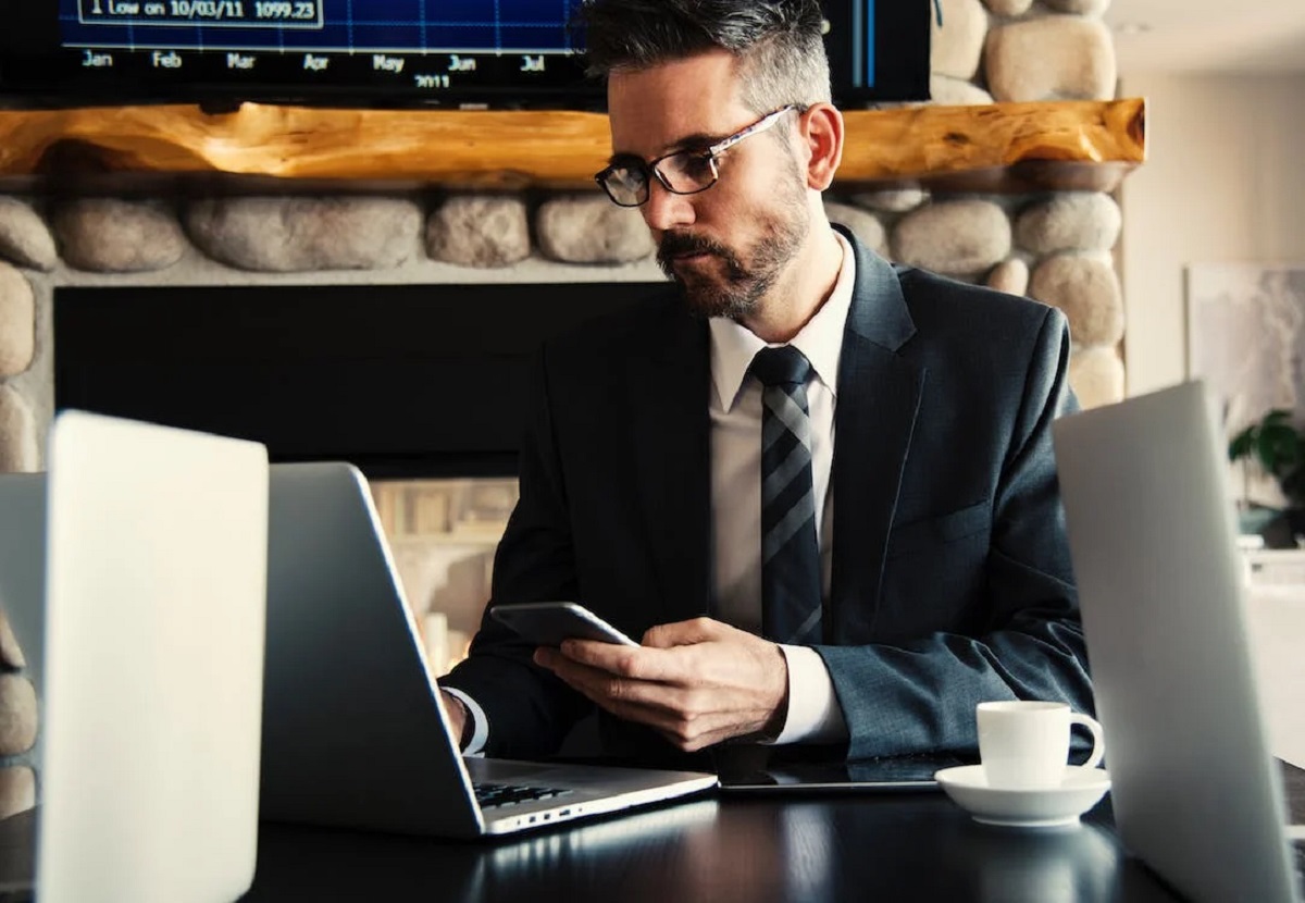 Los beneficios de contar con los servicios profesionales de una gestoría online