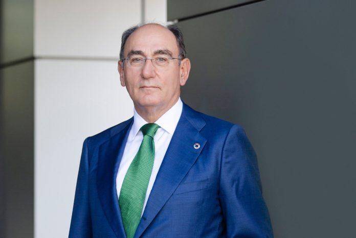 Iberdrola sella su alianza con Norges Bank