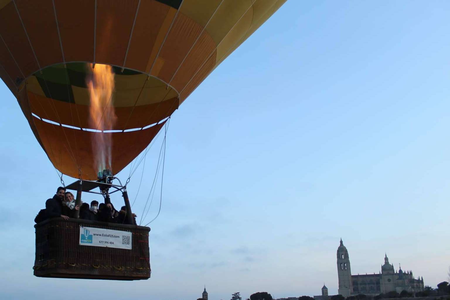 Obsequiar experiencias únicas como viajes en globo, con EoloFLY