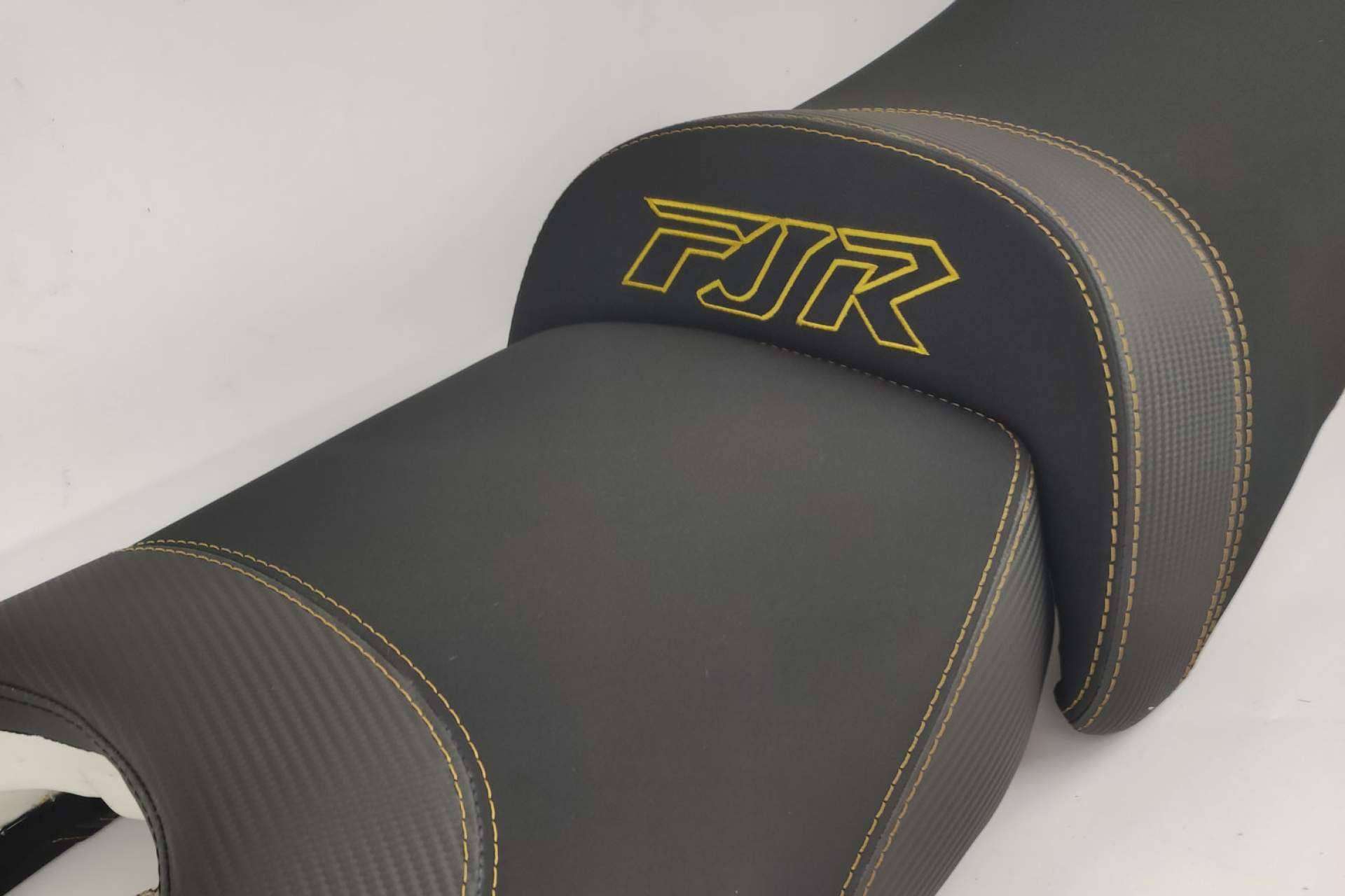 Personalización de funda de asientos para la moto, con JM-FUNDAS