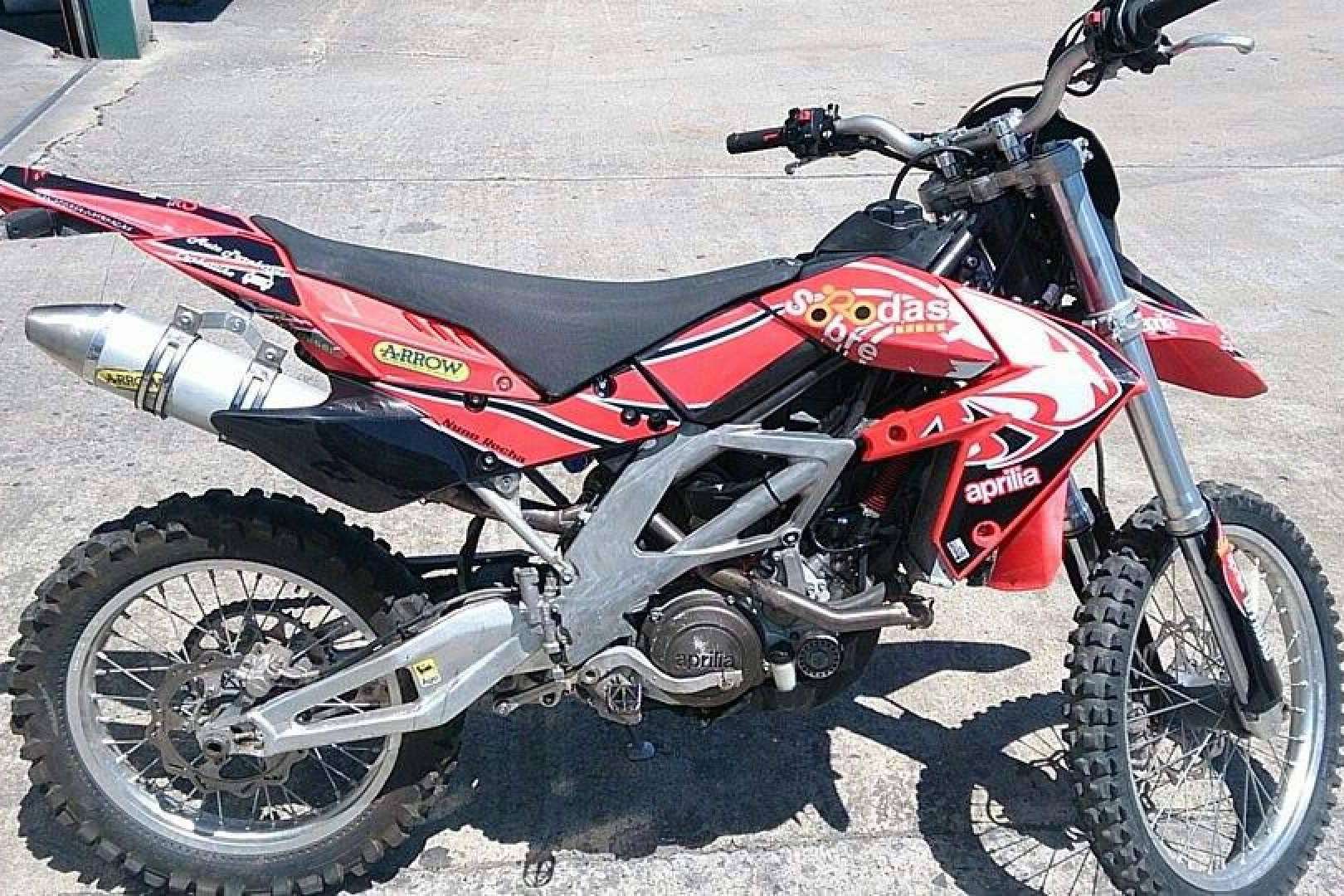 Pegatinas para moto personalizadas, de la mano de ADHESIVOSEMBARRADOS