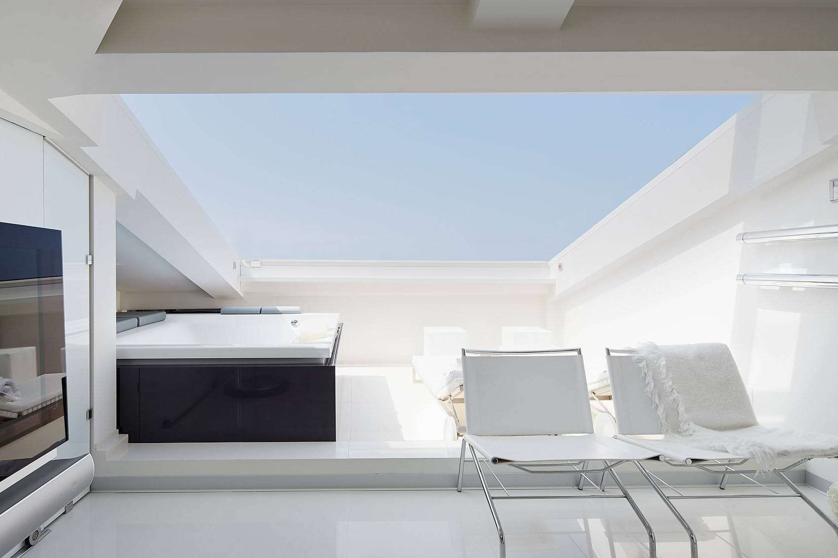 Para la decoración en los hoteles de Airclos, las ventanas de tejado son el diseño ideal