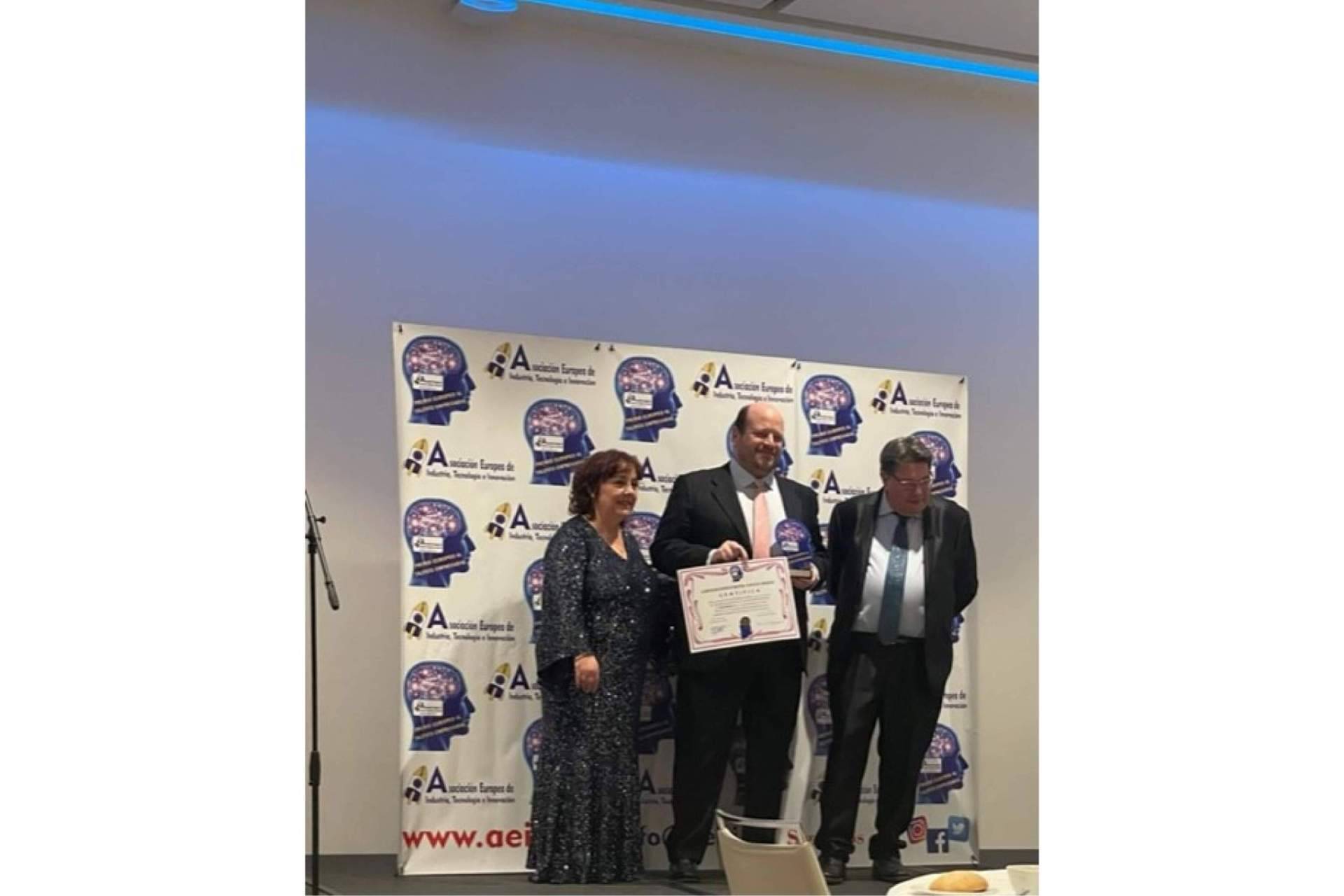 La empresa de Segovia, Onesimum, recibe el Premio Europeo al Talento Empresarial