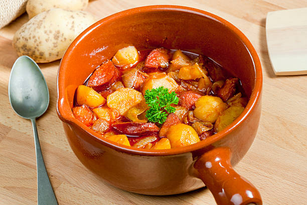 Patatas guisadas: el ingrediente que utiliza Arguiñano para dar más sabor